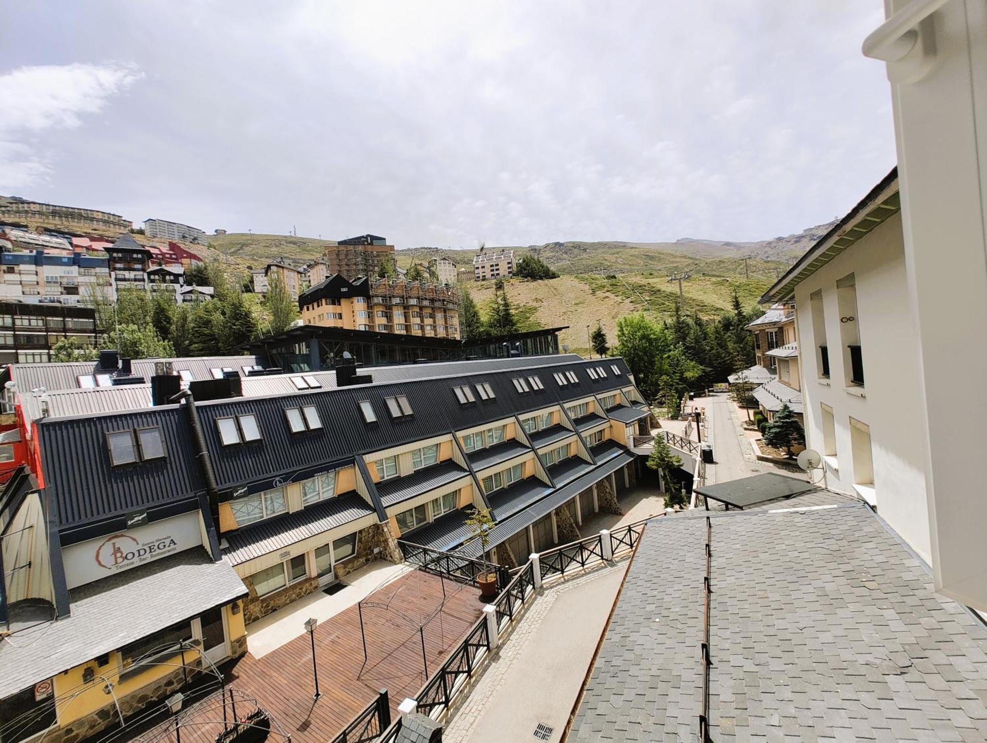 Ski & Snow Apartmentos By Todosierranevada - Plaza Principal Junto A Los Telecabinas Sierra Nevada Eksteriør bilde